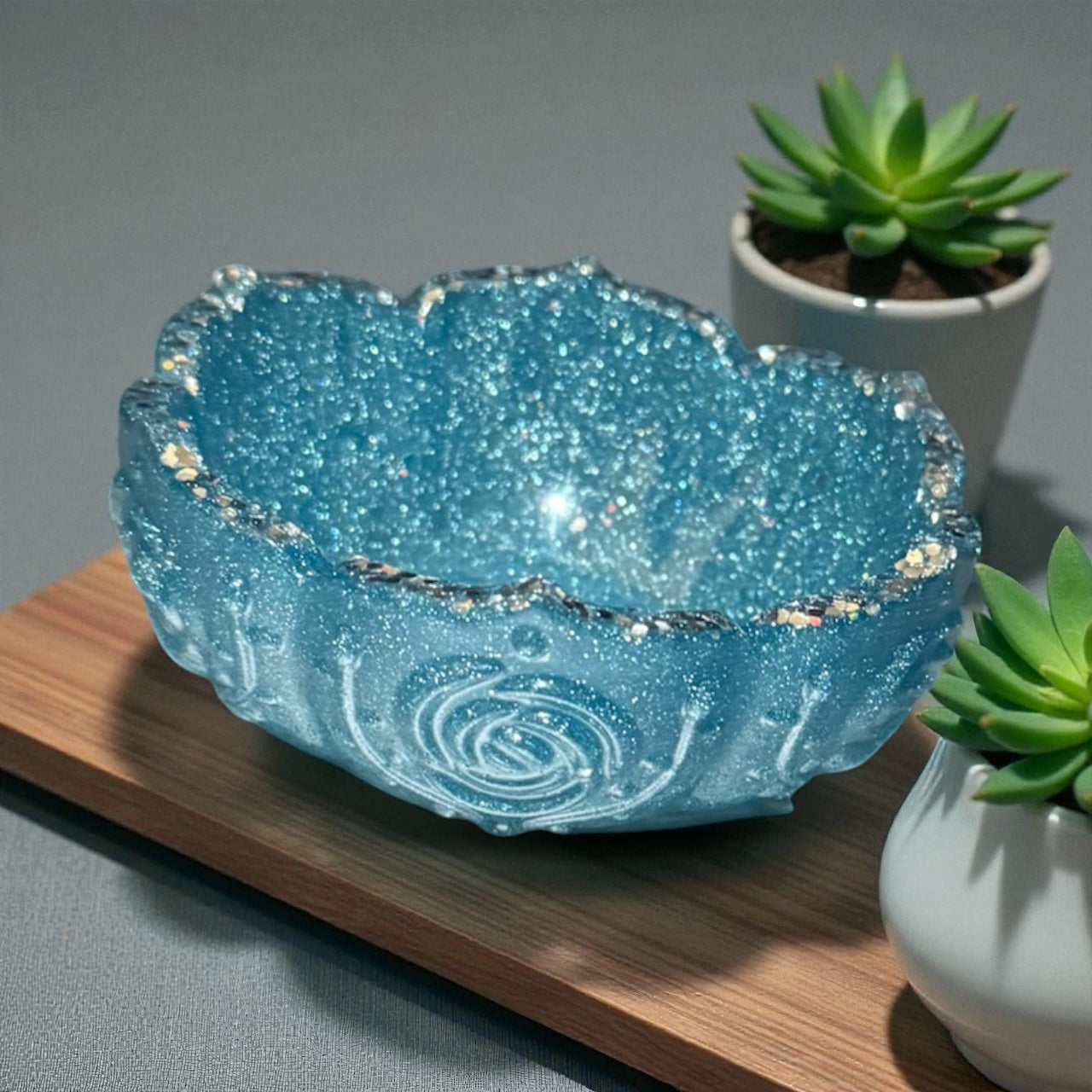 Blue rose glitter dish
